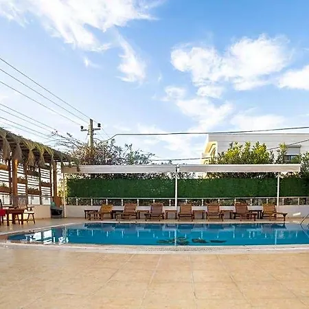 West Coast Boutique Otel