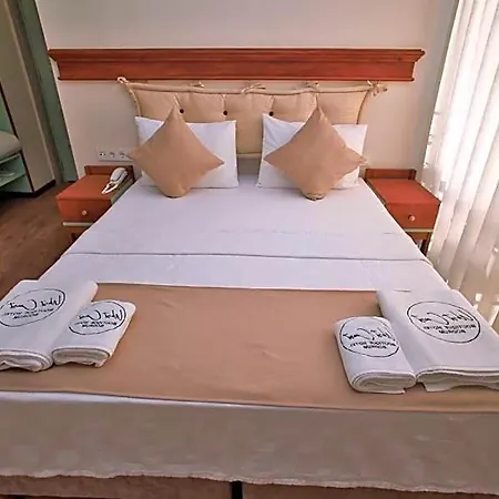 Otel West Coast Boutique *
