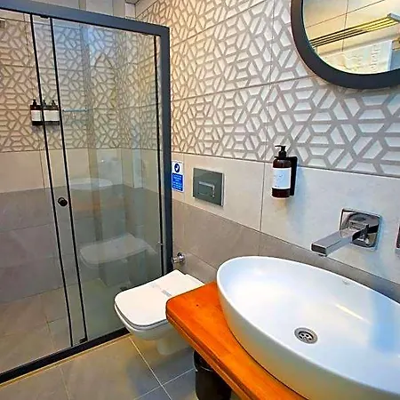 West Coast Boutique Hotel